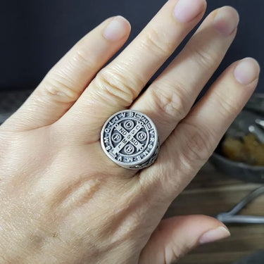 Anillo San Benito de Plata 950 Oval